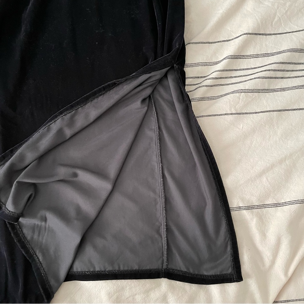 Old Navy v-neck slip midi dress - Picture 2 of 5